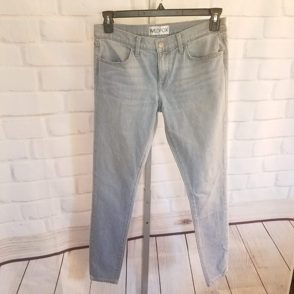 WildFox Marianne Mid Rise Skinny Jean light wash NWT - Picture 5 of 8